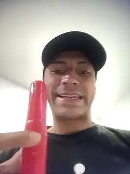 Snapshot of jeremiabello chatting on 11.14.25 jeremiabello online show from 11.14.25