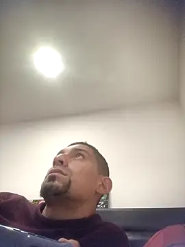 Snapshot of jeremiabello chatting on 03.25.26 jeremiabello online show from 03.25.26