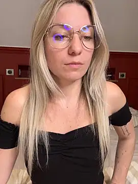 carlaaa online show from 04.14.26