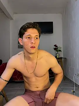 Snapshot of Bodyxx23 chatting on 07.18.26 Bodyxx23 online show from 07.18.26