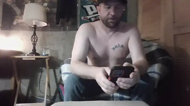 Snapshot of Edward_LongCock chatting on 06.14.26 Edward LongCock online show from 06.14.26