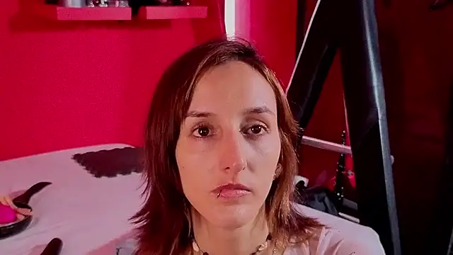 Ambar Roux  online show from 09.12.25