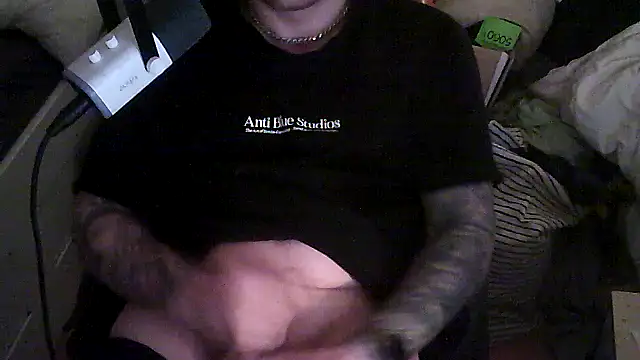 Snapshot of gezelligesiebren chatting on 03.28.26 gezelligesiebren online show from 03.28.26