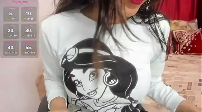 Reika 01 online show from 12.06.24