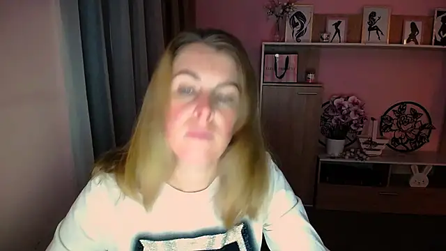 Hot Milady online show from 12.09.24