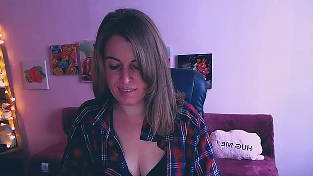 Hot Milady online show from 02.18.25