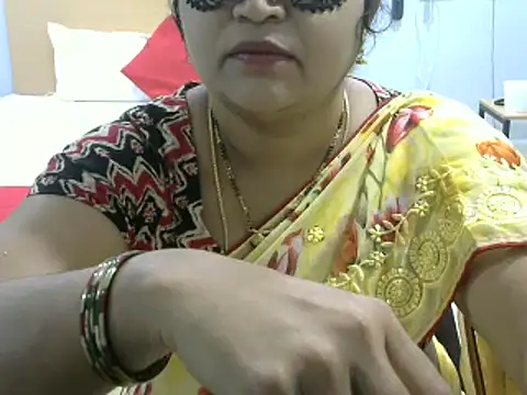 Snapshot of Naughty_Nityaa chatting on 01.10.25 Naughty Nityaa online show from 01.10.25