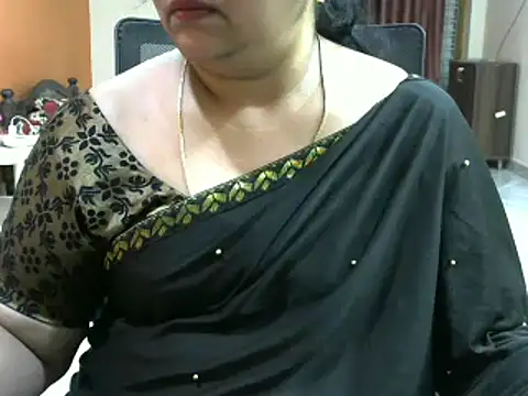 Snapshot of Naughty_Nityaa chatting on 02.18.25 Naughty Nityaa online show from 02.18.25