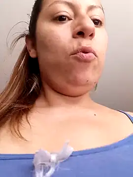 Snapshot of Katalina_S3xy chatting on 02.19.25 Katalina S3xy online show from 02.19.25