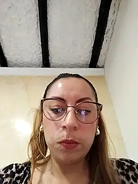 Snapshot of Katalina_S3xy chatting on 02.20.25 Katalina S3xy online show from 02.20.25