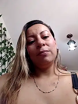 Snapshot of Katalina_S3xy chatting on 09.26.25 Katalina S3xy online show from 09.26.25