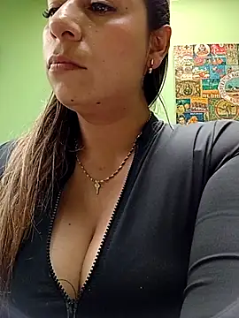 Snapshot of Katalina_S3xy chatting on 10.13.25 Katalina S3xy online show from 10.13.25