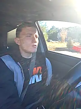 Snapshot of monitobuenchorro chatting on 12.13.25 monitobuenchorro online show from 12.13.25