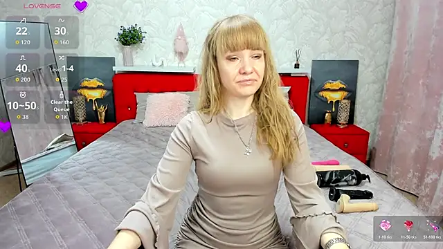 KattyPeachX online show from 11.17.25