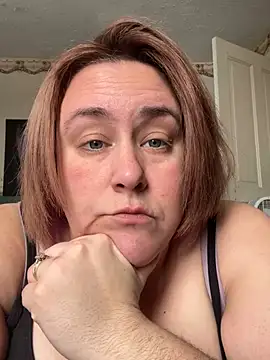 Snapshot of thickmilf182 chatting on 01.07.25 thickmilf182 online show from 01.07.25