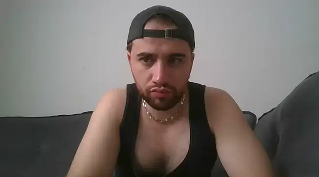 Snapshot of TomAlex chatting on 12.21.24 TomAlex online show from 12.21.24