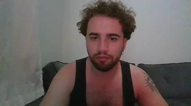 Snapshot of TomAlex chatting on 01.29.25 TomAlex online show from 01.29.25