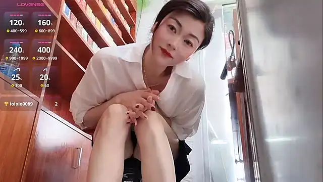 Snapshot of QianF-666 chatting on 06.25.26 QianF-666 online show from 06.25.26