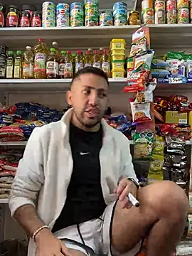 Snapshot of JuanZapata33 chatting on 02.20.26 JuanZapata33 online show from 02.20.26