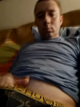 Snapshot of Andrelis122 chatting on 11.30.25 Andrelis122 online show from 11.30.25