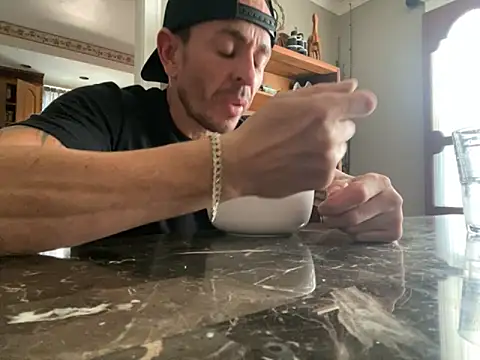 Gman143187 online show from 10.04.25