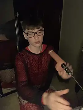 YourFavTwinkie online show from 02.06.25