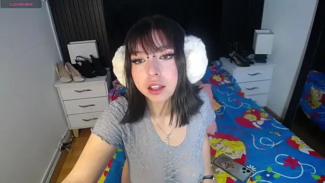 kittyhouse hs online show from 12.04.24