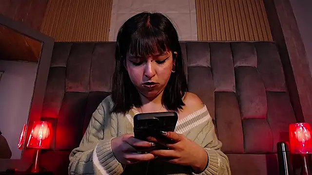 kittyhouse hs online show from 01.30.25