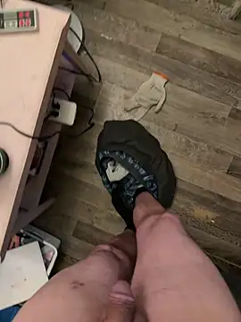 Snapshot of Hornyguynotshy198214 chatting on 02.12.26 Hornyguynotshy198214 online show from 02.12.26