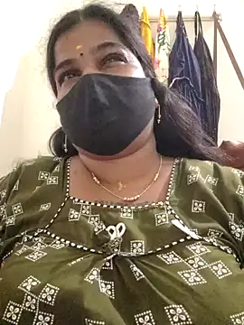 Snapshot of sulekha-mallu chatting on 12.20.24 sulekha-mallu online show from 12.20.24