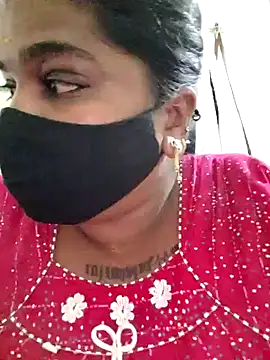 Snapshot of sulekha-mallu chatting on 12.21.24 sulekha-mallu online show from 12.21.24