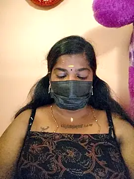 Snapshot of sulekha-mallu chatting on 10.18.25 sulekha-mallu online show from 10.18.25