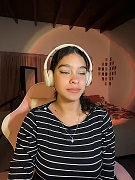 Arteatenea   online show from 12.04.25