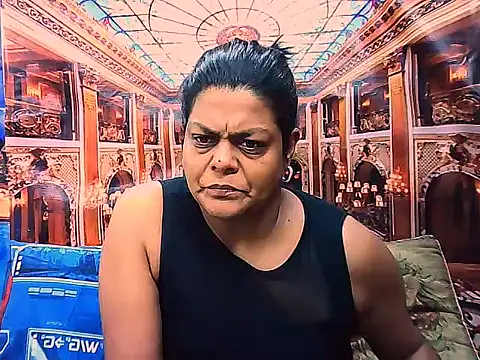 indianCherryPie online show from 11.08.25