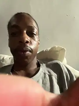 Snapshot of LarryCollin chatting on 03.17.25 LarryCollin online show from 03.17.25