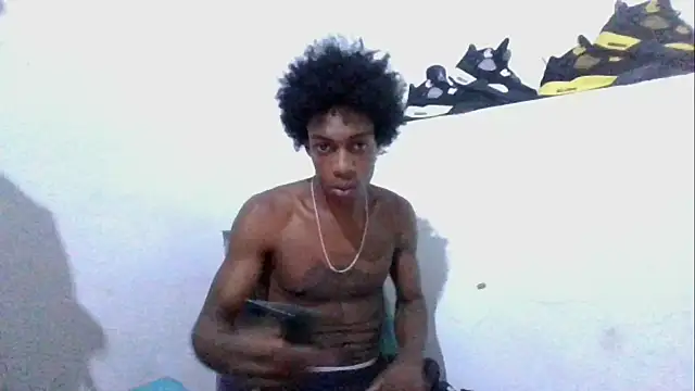 Snapshot of LarryCollin chatting on 10.25.25 LarryCollin online show from 10.25.25