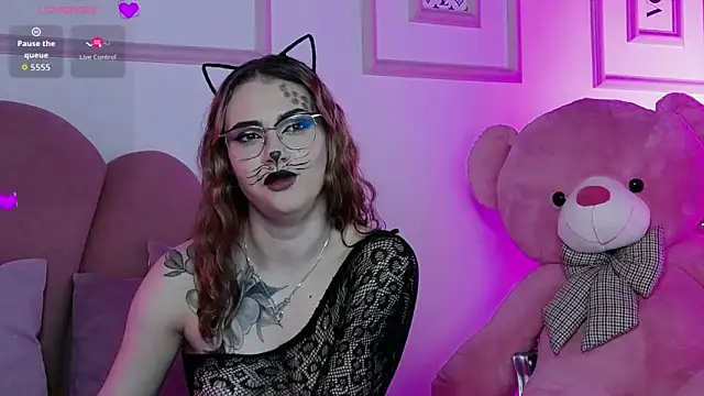 Abby  White online show from 10.31.25