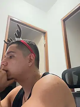 Snapshot of CHIRS_MORGANS chatting on 12.19.24 CHIRS MORGANS online show from 12.19.24