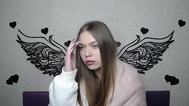 LaraPika online show from 02.05.26