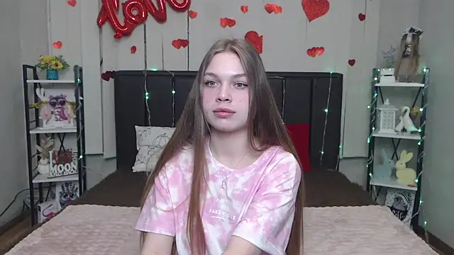 Snapshot of LaraPika chatting on 05.02.26 LaraPika online show from 05.02.26