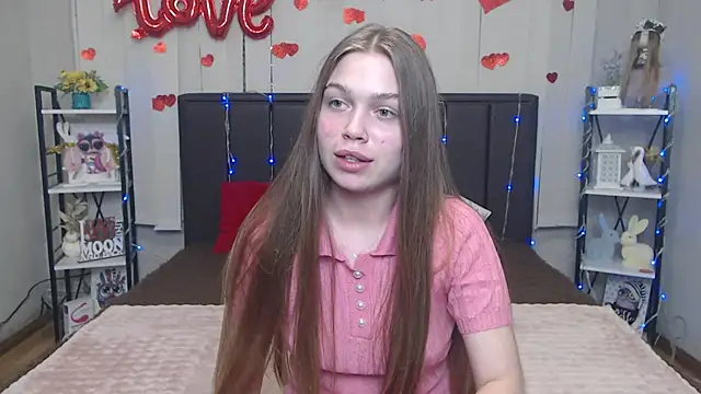 Snapshot of LaraPika chatting on 05.11.26 LaraPika online show from 05.11.26