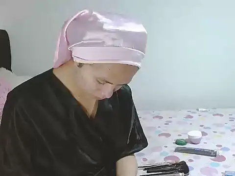 giuliana andrade online show from 09.10.25