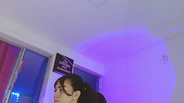 Snapshot of giuliana_andrade chatting on 04.21.26 giuliana andrade online show from 04.21.26