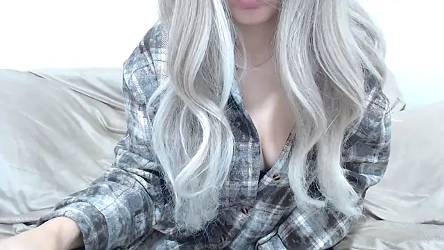 Snapshot of _kitty_Rose_ chatting on 12.23.25 kitty Rose online show from 12.23.25