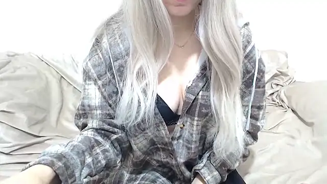 Snapshot of _kitty_Rose_ chatting on 01.13.26 kitty Rose online show from 01.13.26