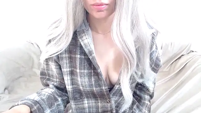 Snapshot of _kitty_Rose_ chatting on 05.28.26 kitty Rose online show from 05.28.26