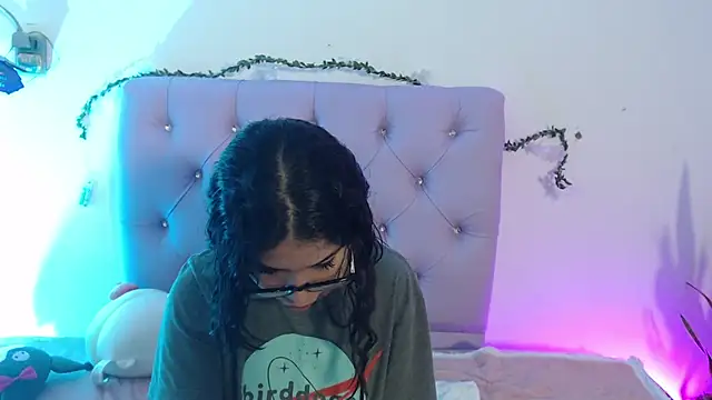 AmberJeong online show from 01.18.25