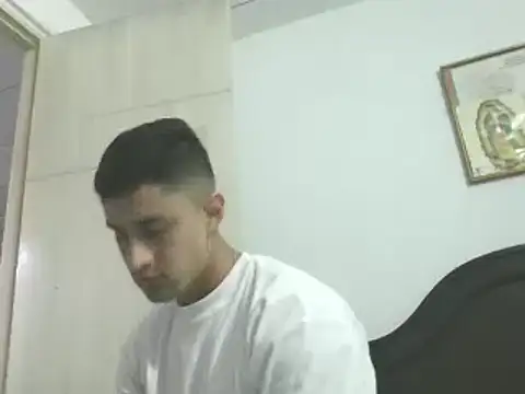 Snapshot of Danifornari chatting on 12.05.24 Danifornari online show from 12.05.24