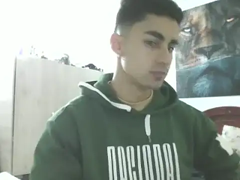 Snapshot of Danifornari chatting on 01.27.25 Danifornari online show from 01.27.25