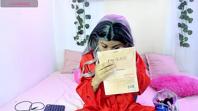 catalina and roger online show from 09.22.25